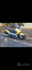  Yamaha X-Max 250