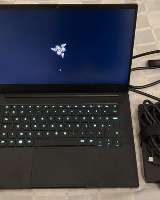 Razer Blade 14 – Ryzen 9, RTX 3070, 16GB RAM, 1TB