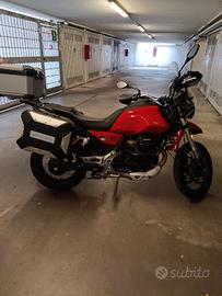 Moto Guzzi V85TT