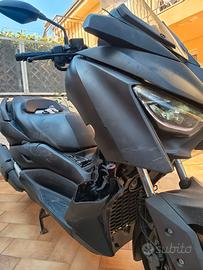 scooter X-MAX 300