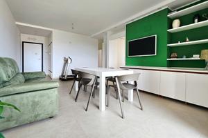 Appartamento con terrazzo livello vista mare
