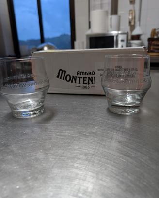 bicchieri di vetro di varie marche
