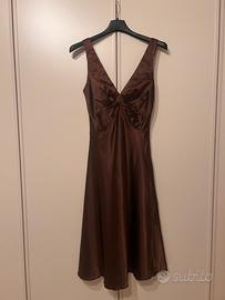 Vestito estivo elegante con pochette