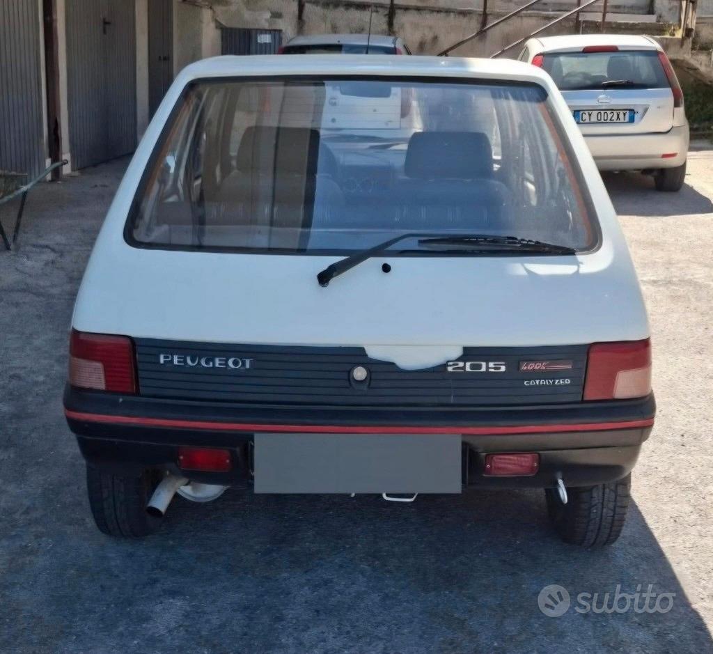 Peugeot 205 1992 photo 2