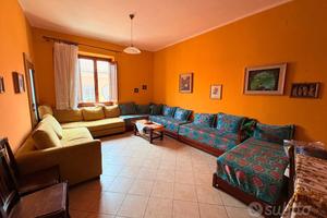 Casa indipendente su più livelli in centro