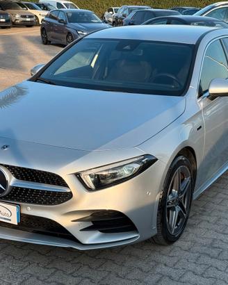 Classe A 250 e Aut 218cv EQ-Power Premium Argento 