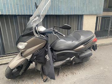 Yamaha X-Max 250 - 2012