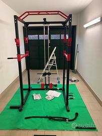 Rack con cavo lat machine