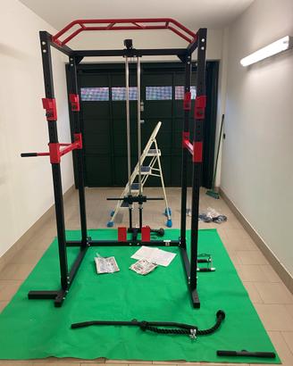 Rack con cavo lat machine