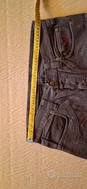 Pantaloni 