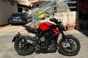 MV Agusta Dragster 800