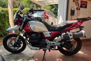 Moto Guzzi V85tt come nuova