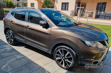 Nissan Qashqai 2014-Versione TEKNA Full Optional