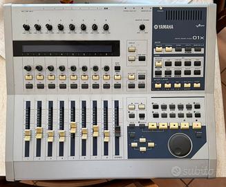 Mixer Yamaha 01X