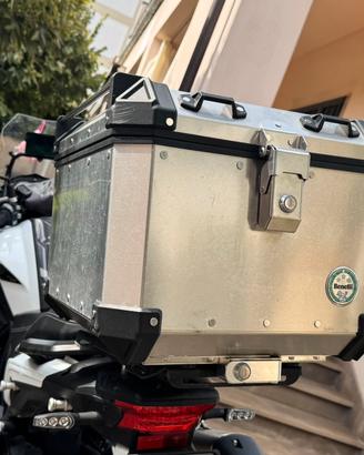 Bauletto alluminio  benelli TRK 46L con piastra