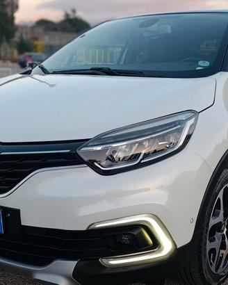Renault Captur 
Captur
1.5 dCi 110 CV Edition One