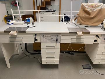 Laboratorio odontotecnico attrezzatura