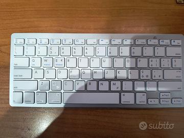 Tastiera Bluetooth con tasti dedicati Apple 