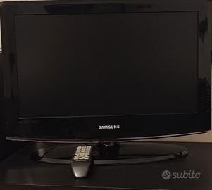 TV Samsung 22'' in perfette condizioni 
