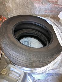 Gomme Bridgestone 215 65 16