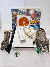 Nintendo Wii Bianca – Set Completo + 3 Giochi