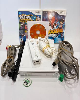 Nintendo Wii Bianca – Set Completo + 3 Giochi