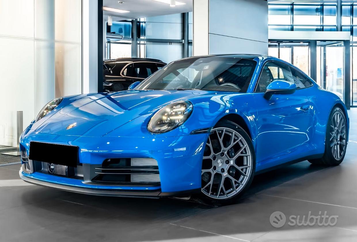 PORSCHE 911 (992)