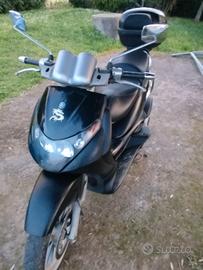 scooter Beverly 
