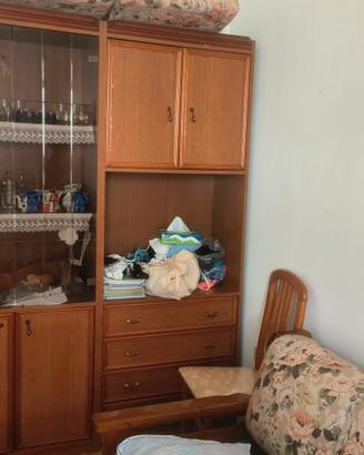 Credenza e Vetrina Classica in Legno per Soggiorno