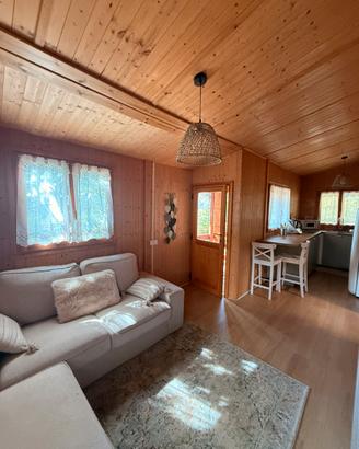 Bungalow in legno con ampia piazzola