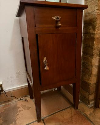 Mobiletto del ’700 antico