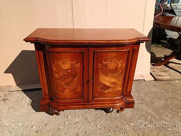 Mobiletto Vintage con ante intarsiate