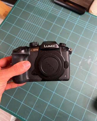 Panasonic Lumix GH5 + Metabones Speed Booster