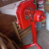 MULINO ELETTRICO PER CEREALI CON VASCA