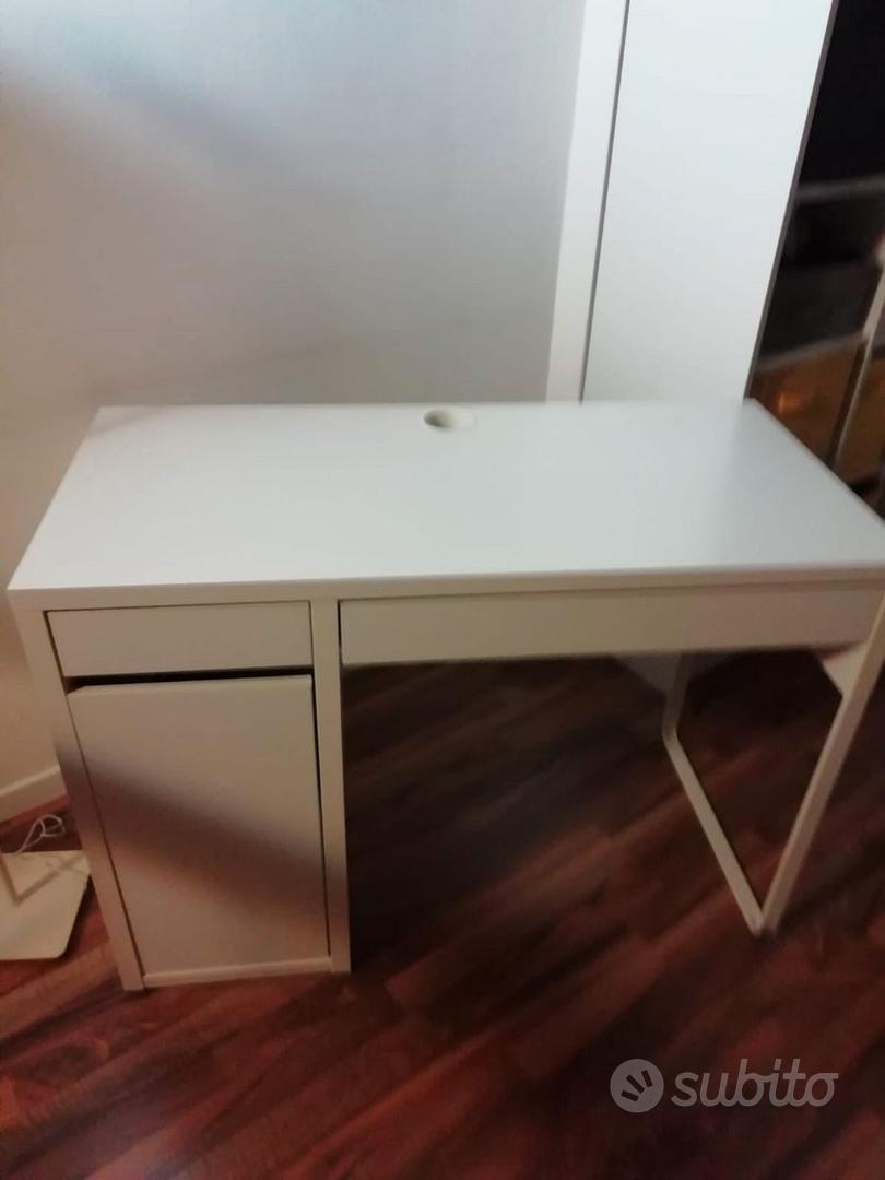 IKEA MICKE Scrivania ufficio, bianco 105x50 cm