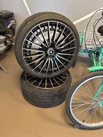 Set 4 cerchi Mercedes 20 pollici con gomme 90%