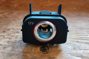 Audi 8k0919565 presa accendisigari posteriore auA4