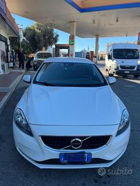 Volvo V40 Kinetic gennaio 2017