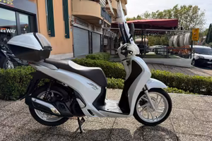 HONDA SH 125 TUTTO INCLUSO ANCHE PASSAGGIO! MINI