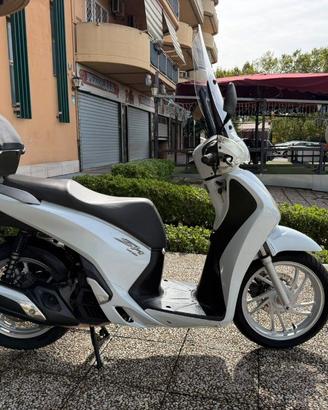 HONDA SH 125 TUTTO INCLUSO ANCHE PASSAGGIO! MINI