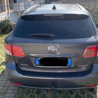 TOYOTA AVENSIS 1.6 BENZINA – EURO 5 ✨