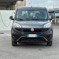 Fiat doblo 5 posti autocarro