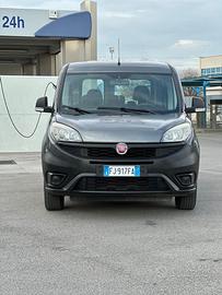 Fiat doblo 5 posti autocarro