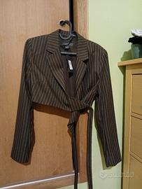 giacchina con cartellino