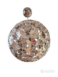 Lampadario pendente a palla con fiori 