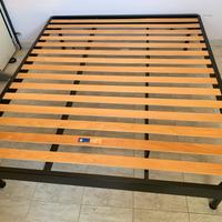 Rete matrimoniale con materasso