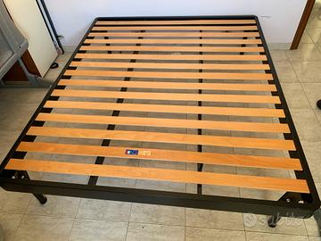 Rete matrimoniale con materasso