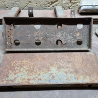 Supporto batteria trattore