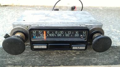 Autoradio vintage Blaupunkt in buone condizioni