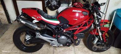 ducati monster 696 anno 2010 